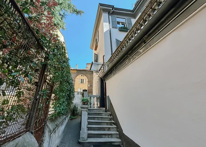 Prestige, La Porta Sul Centro * Modena