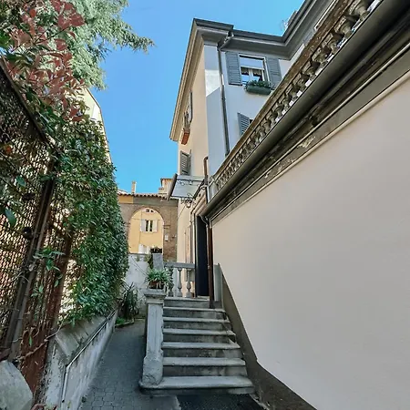 Prestige, La Porta Sul Centro * Modena